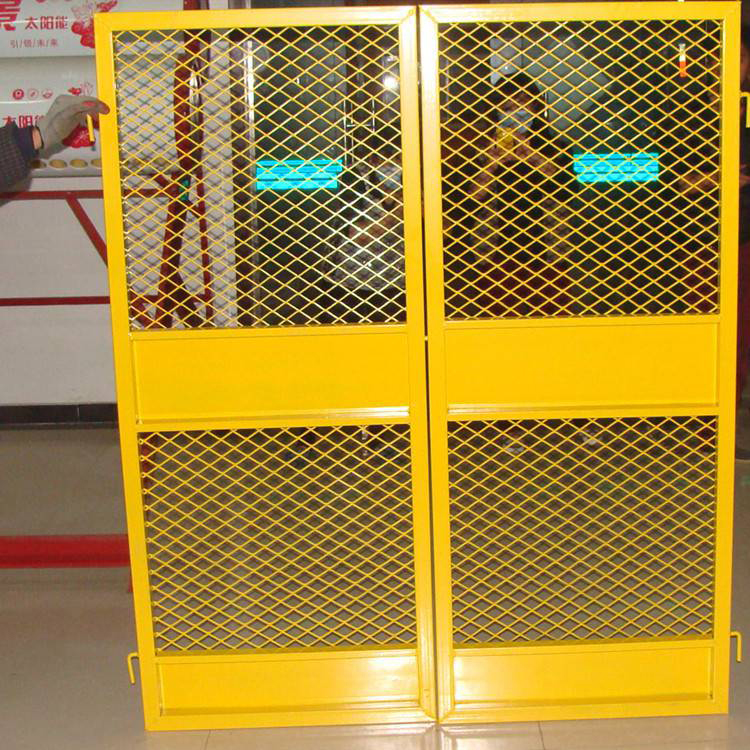 电梯井安全门 工地楼层封闭隔离栏 黄色电梯井口防护门1.8米高