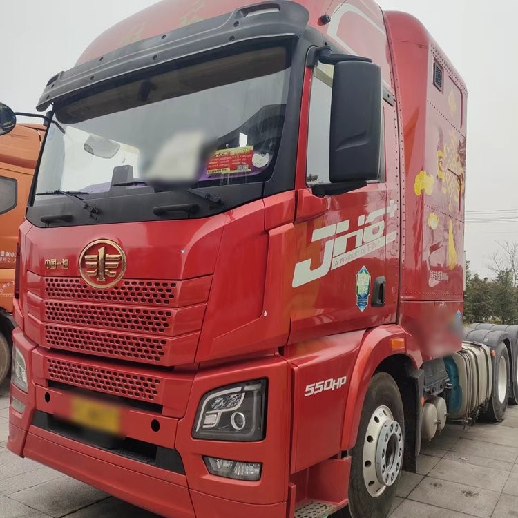 二手解放JH6 潍柴460国五 9.6米前四后八 飞翼车