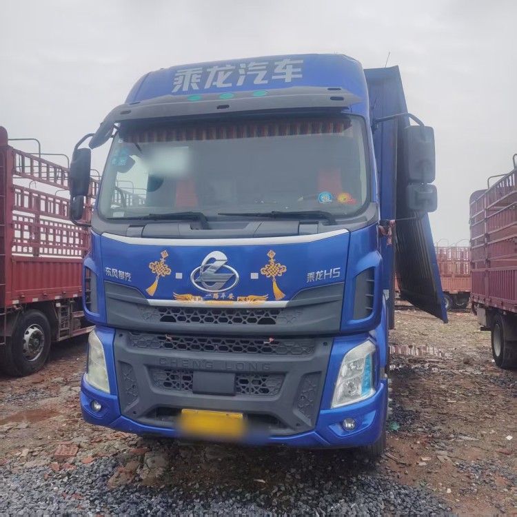 二手柳汽乘龙H5大单桥 玉柴240国五 9.8米厢式货车