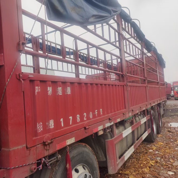 二手货车 柳汽乘龙H5 玉柴290 前四后四9.6米高栏车