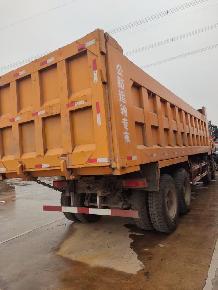 多台乘龙H5工程翻斗车 二手前四后八轮自卸车 矿山运输车
