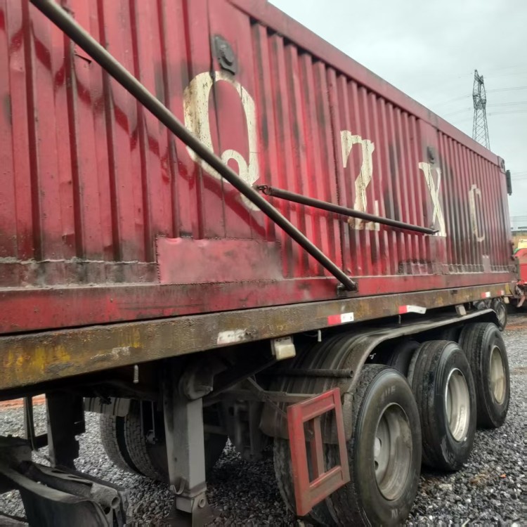 二手牵引车 解放J6P锡柴550国五 半挂牵引车头