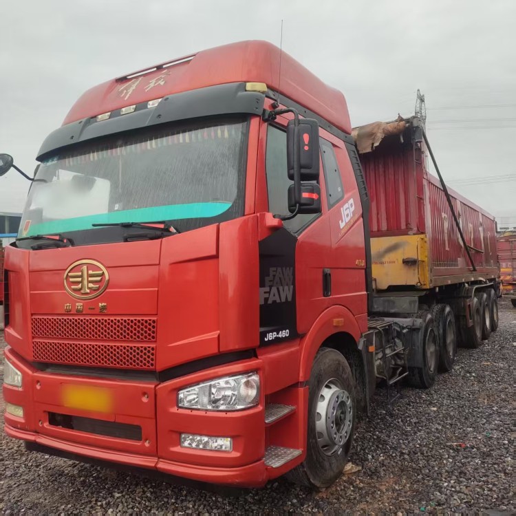二手货车 解放J6P牵引车 19年3月 半挂牵引车头