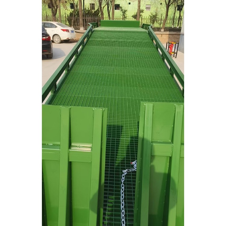 安全保障足，移动式登车桥可靠耐用