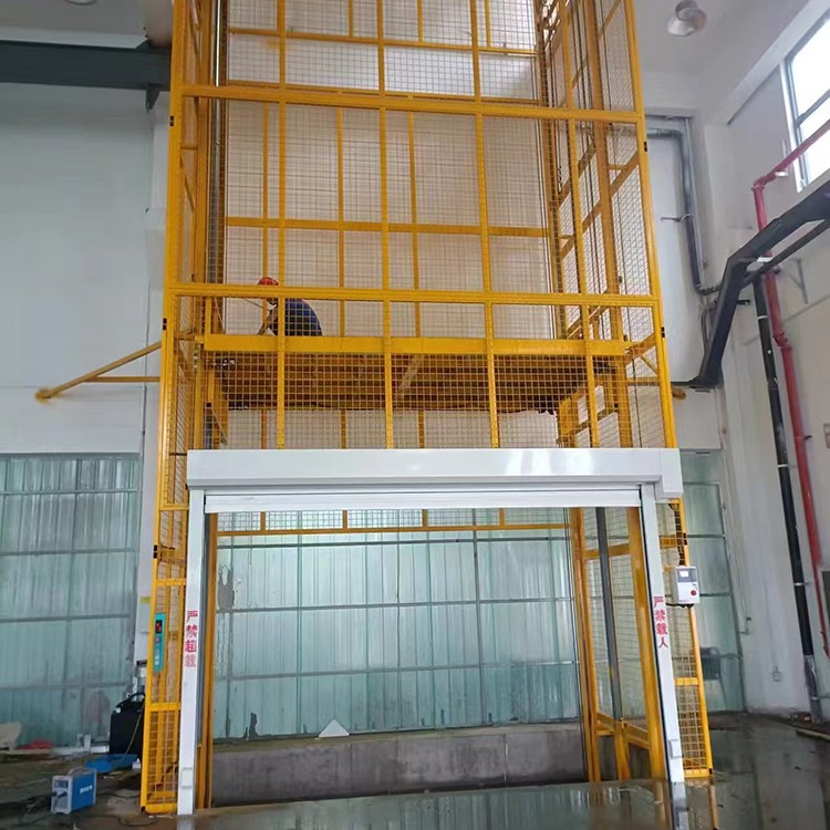 大载重货梯，轻松应对各类货物运输