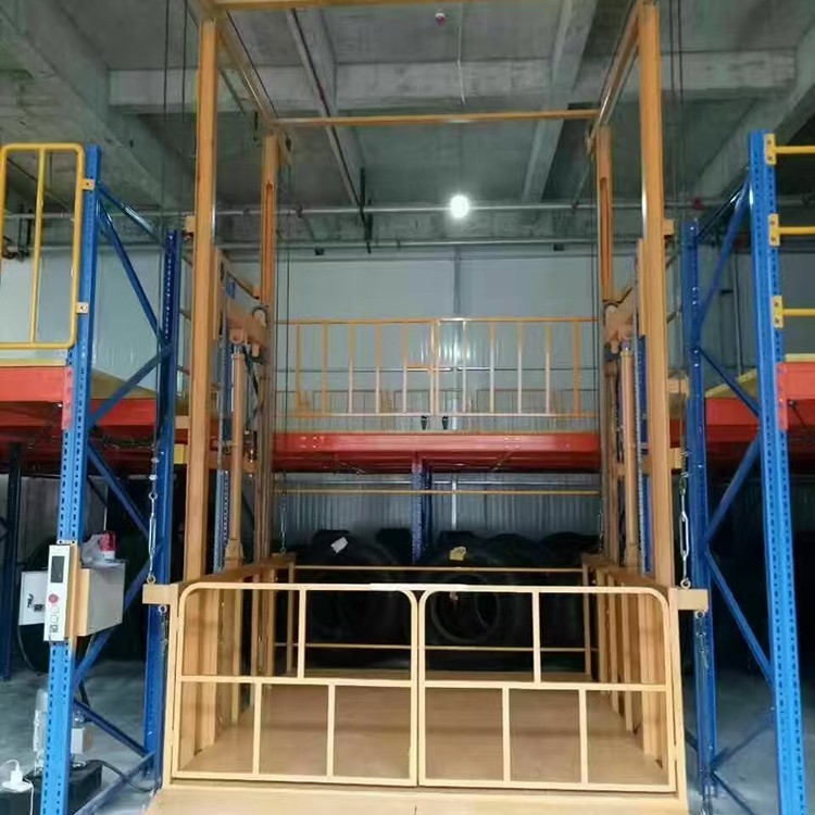 快速升降货梯，大幅提升物流效率