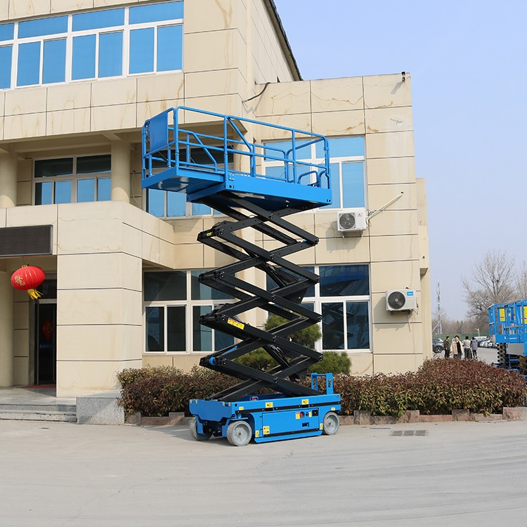 灵活穿梭，轻松应对！移动式剪叉升降机，适配各类复杂作业环境