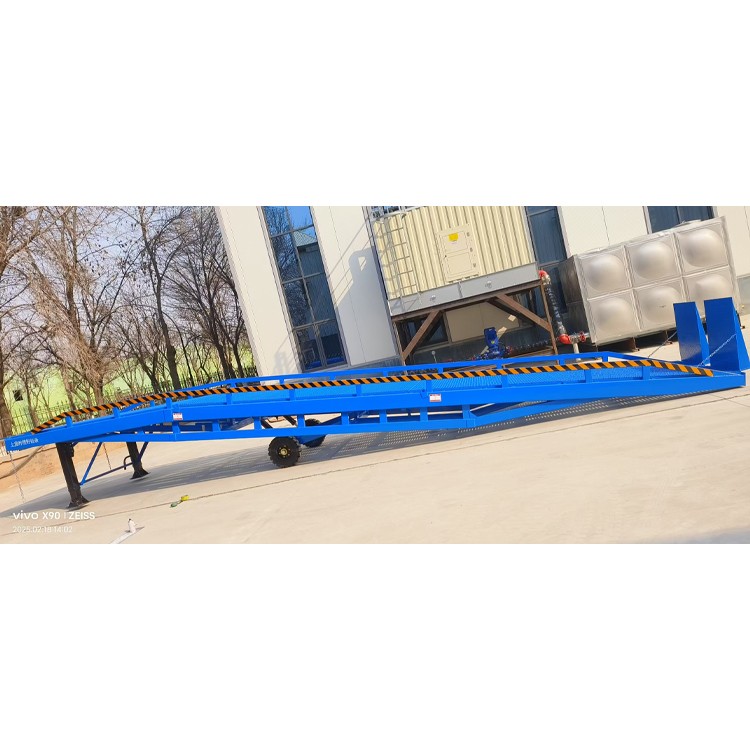 品质超一流，移动式登车桥坚固持久