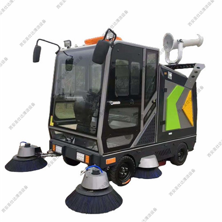 驾驶式扫地车来袭！轻松应对大型场所的清洁挑战