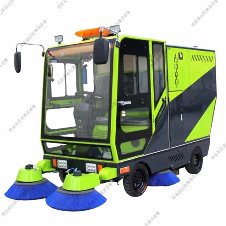 解放人力！驾驶式扫地车让清洁效率飙升的硬核操作
