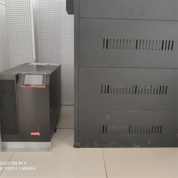 山特 PT15KS 15KVA 在线式 UPS 数据中心高效电源