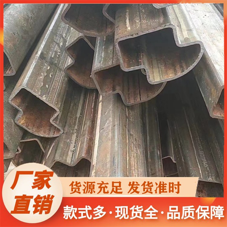 大量供应镀锌P形管 快速发货 售后无忧