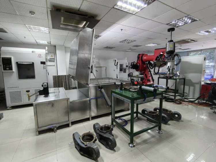 轴箱体自动打磨清洗设备