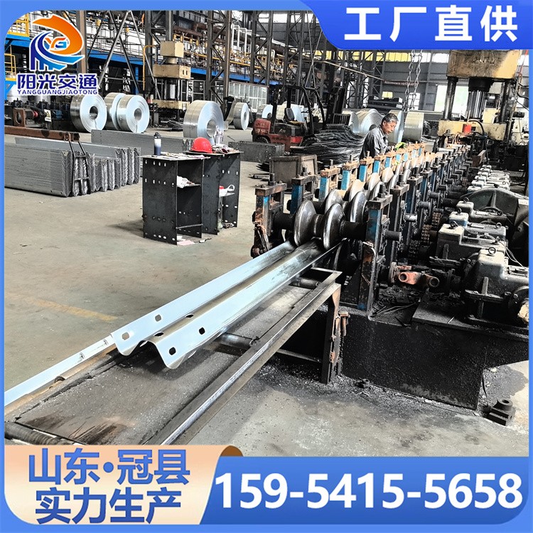 城市道路护栏 安全隔离栏 马路安全围栏