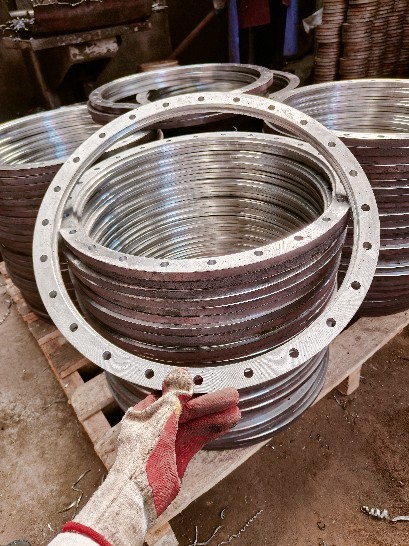 丰安业厂家直供垫片，冲压件，挤压件，热扩法兰