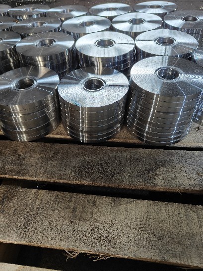 丰安业厂家直供法兰毛坯厂家、冲压异形形件、异形法兰毛坯，冲压圆片，方形法兰盘