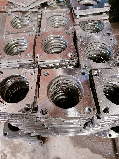 丰安业厂家直供高压法兰，对焊法兰，异型法兰，标准法兰，新标法兰，俄标法兰