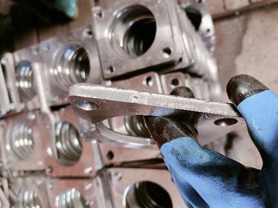 丰安业厂家直供高压法兰，对焊法兰，异型法兰，标准法兰，新标法兰，俄标法兰