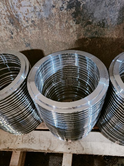 丰安业厂家直供垫片，冲压件，挤压件，热扩法兰