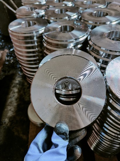 丰安业厂家直供高压法兰，对焊法兰，异型法兰，标准法兰，新标法兰，俄标法兰