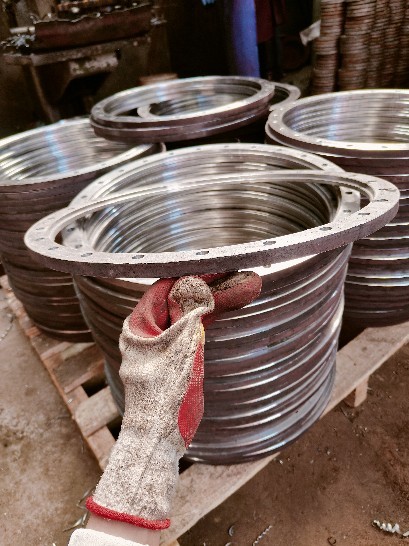 丰安业厂家直供垫片，冲压件，挤压件，热扩法兰