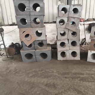 冲压异型件、冲压圆片盲板、冲压方板毛坯、异形螺丝螺母，柱塞连杆，