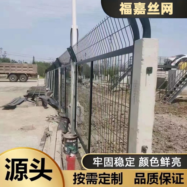 铁路沿线专用隔离网 镀锌铁丝网围栏 规格齐全按需定制