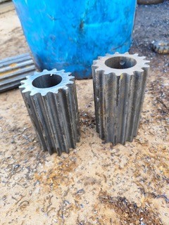 丰安业厂家直异形螺丝螺母，柱塞连杆，齿轮，内外法兰加长轴， 光轴挑丝