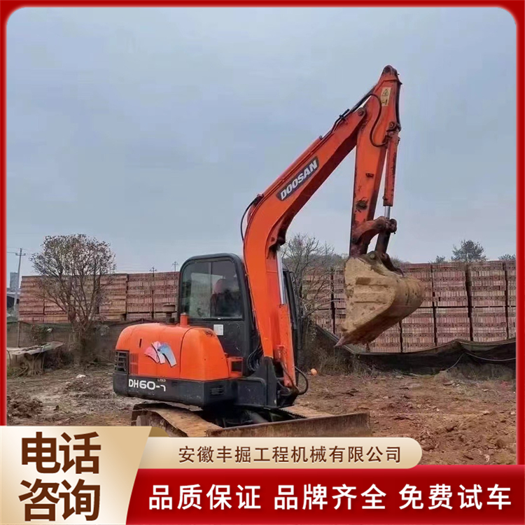斗山DH60挖掘机 小型履带挖土机 库存试驾机 车况性能好