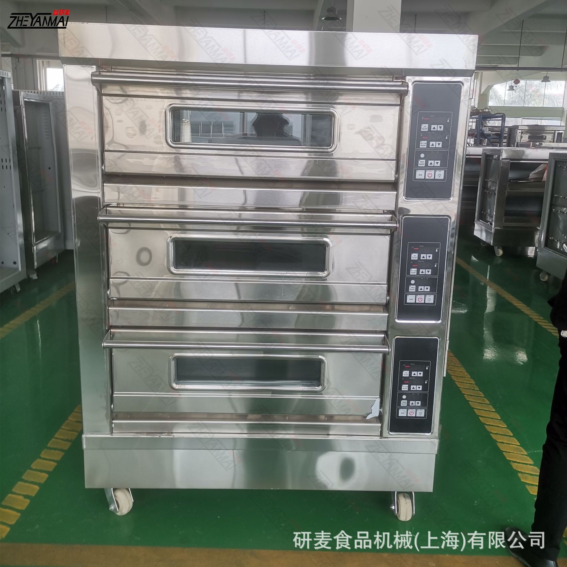 蒸汽型层炉式烤炉 3层6盘电脑版定时烤箱 欧包法棍烤箱商用