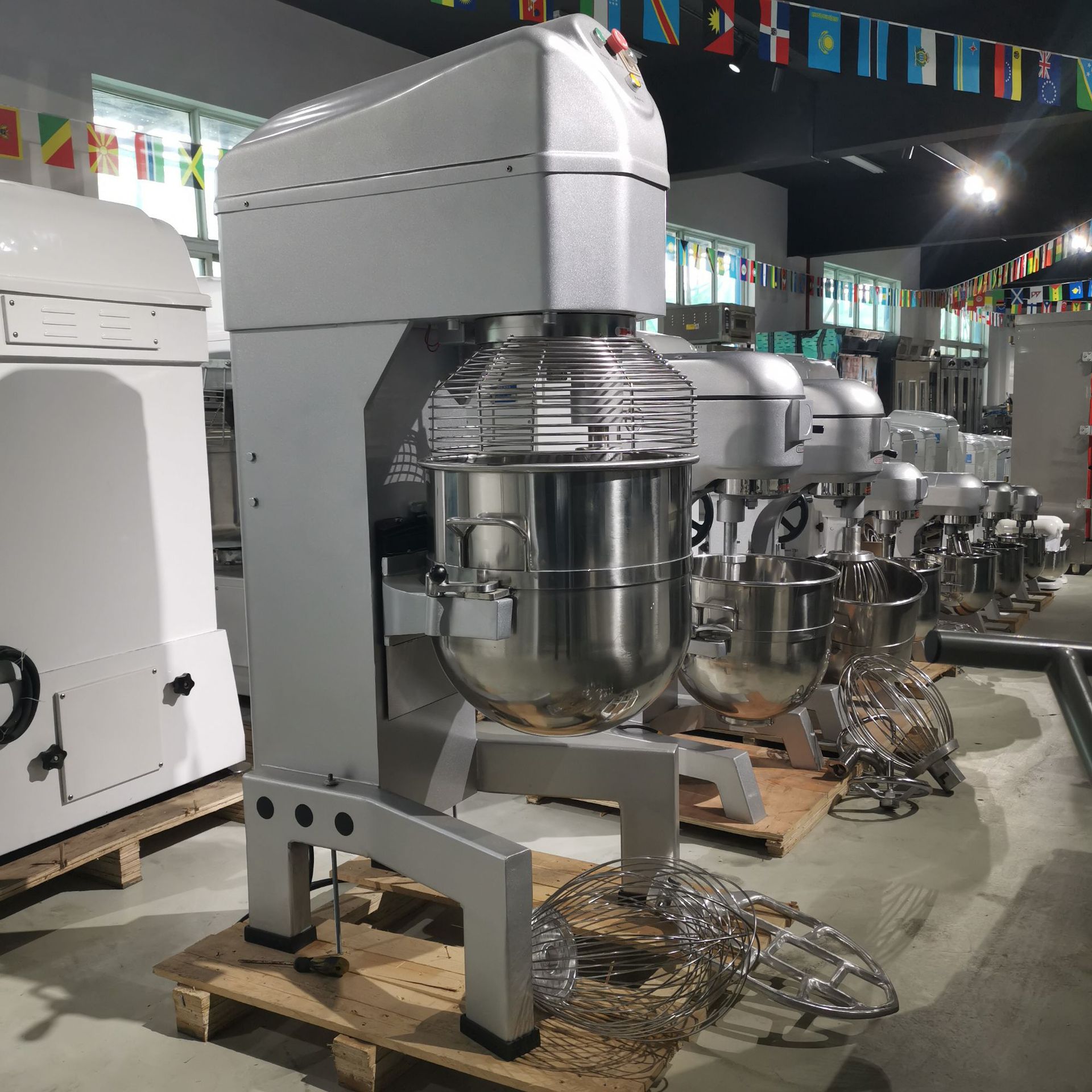 80升大型多功能搅拌机 3档速度调节 大型打蛋机商用搅拌打发设备