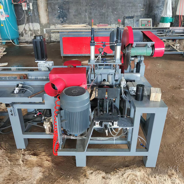 托盘脚墩机 全自动废旧模板胶墩打钉机 数控切墩机 切割一体成型