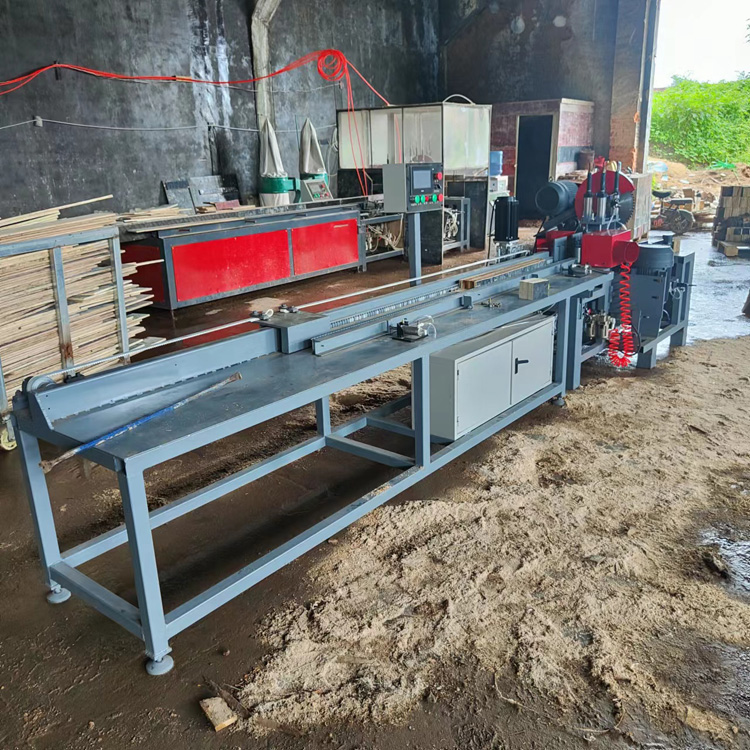 脚墩机旧模板托盘胶合板脚墩打钉机 自动多层板托盘脚墩切割机