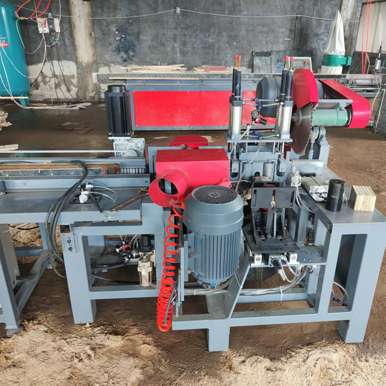 全自动打钉切割一体成型脚墩机 废旧模板托盘脚墩 胶合板打钉机