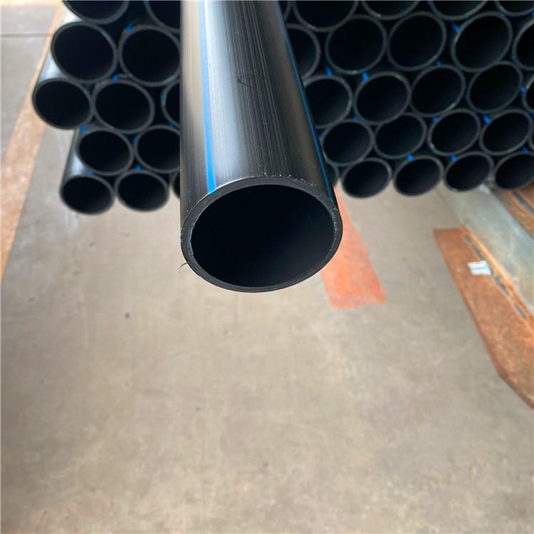 HDPE给水管 DN710直埋自来水管 黑色盘管 PE拖拉排水管