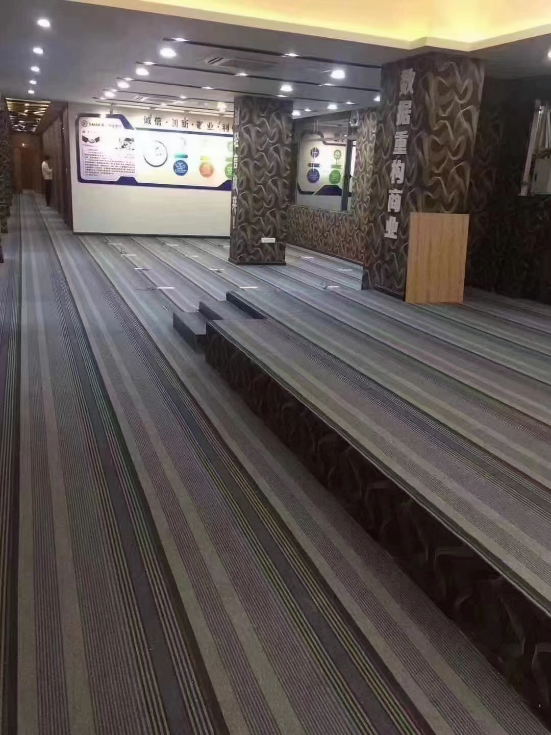 办公室酒店地毯定做厂家 鑫艺诚设计制作 尼龙腈纶丙纶