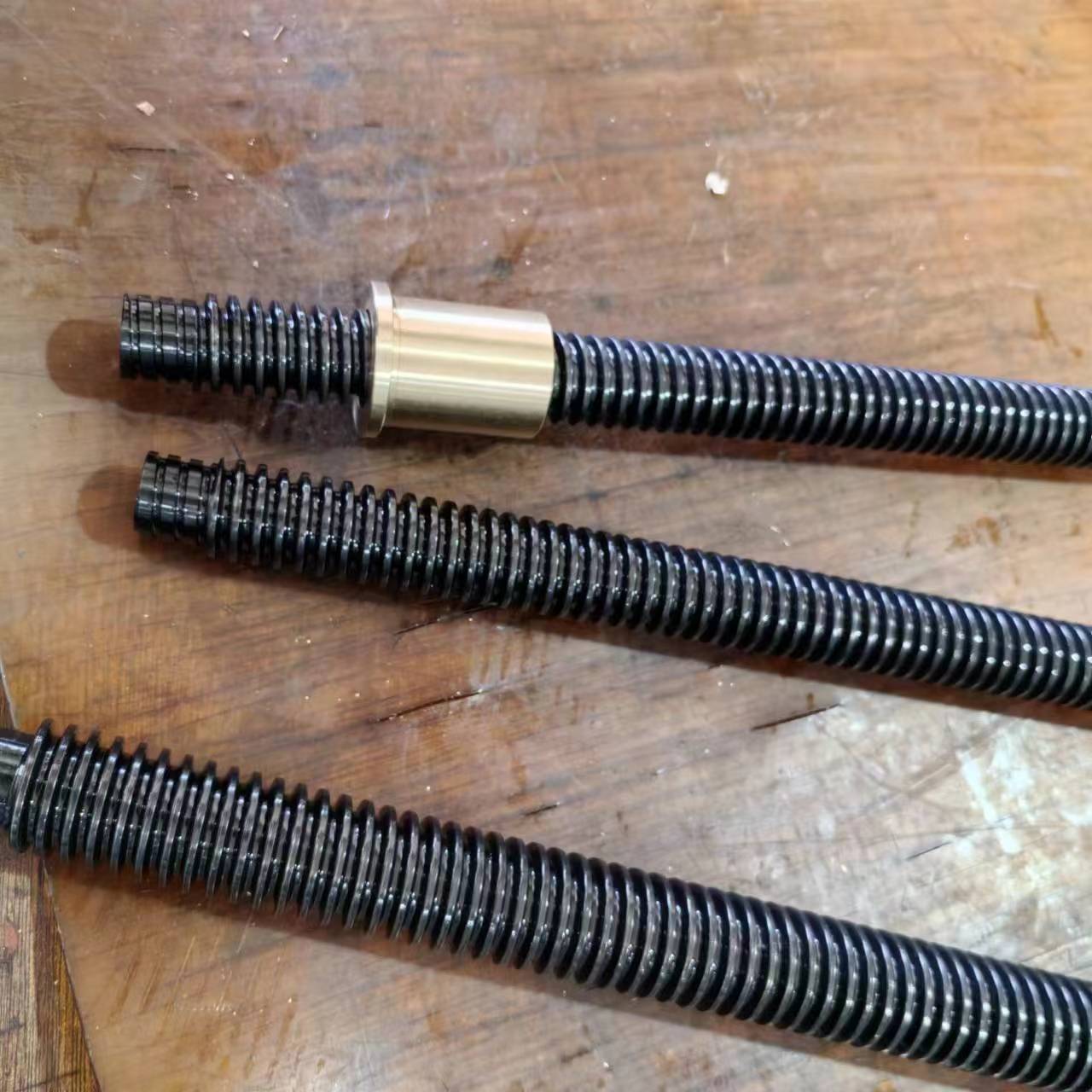 帝比特 机床丝杆T24*5 T28*5 材质45钢发黑 调制螺母按图定做