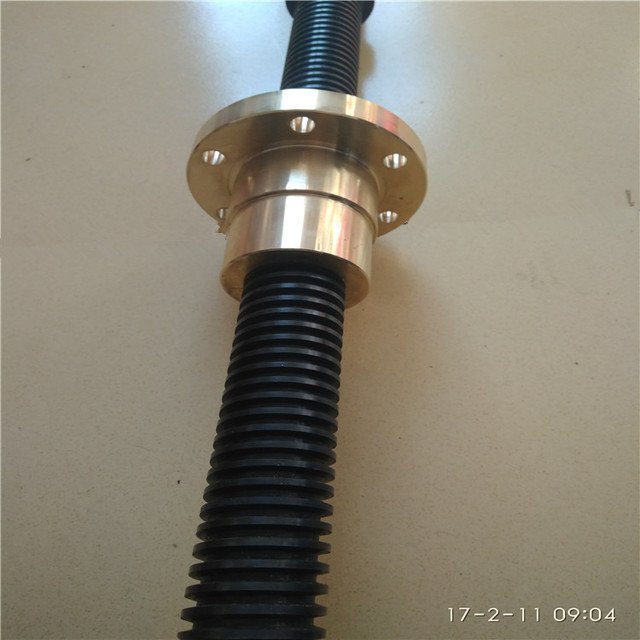 梯形丝螺杆副TR456 40铬材质9-4铝青铜螺母表面发黑处理