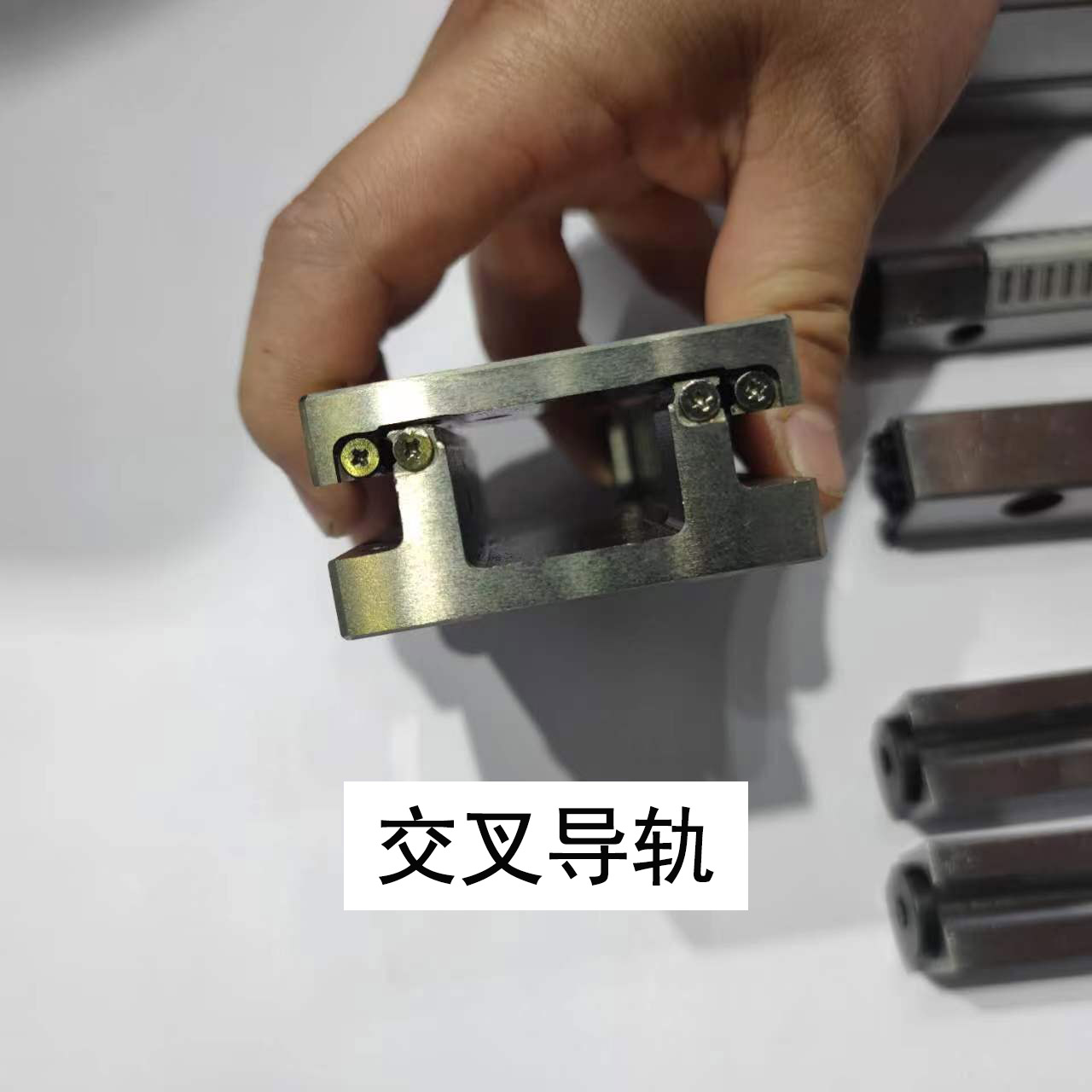 交叉滚子滚柱滚针导轨3 4 5-150*21Z双面V型精密弧形导轨