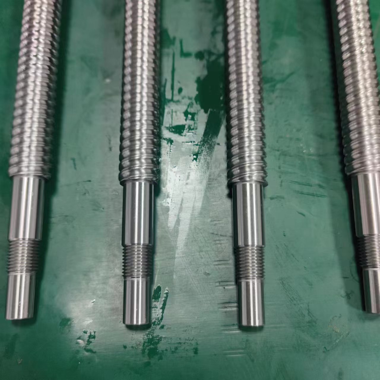 滚珠丝杠副静音SFS2510 SFNUR3210-4螺母 配合无间隙材质45钢硬度