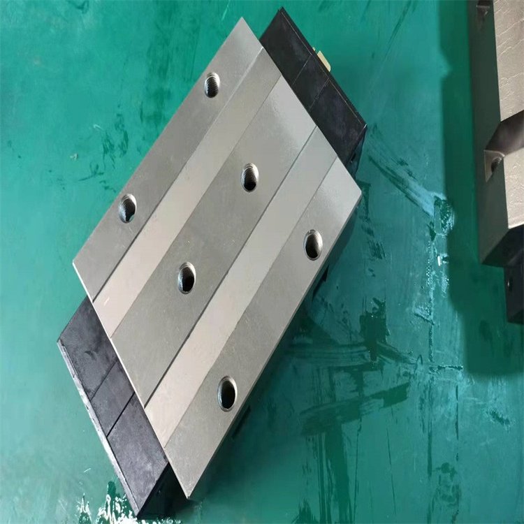 滚柱直线导轨RGW55 65HA法兰加长四方55钢材质硬度58-60HRC耐磨