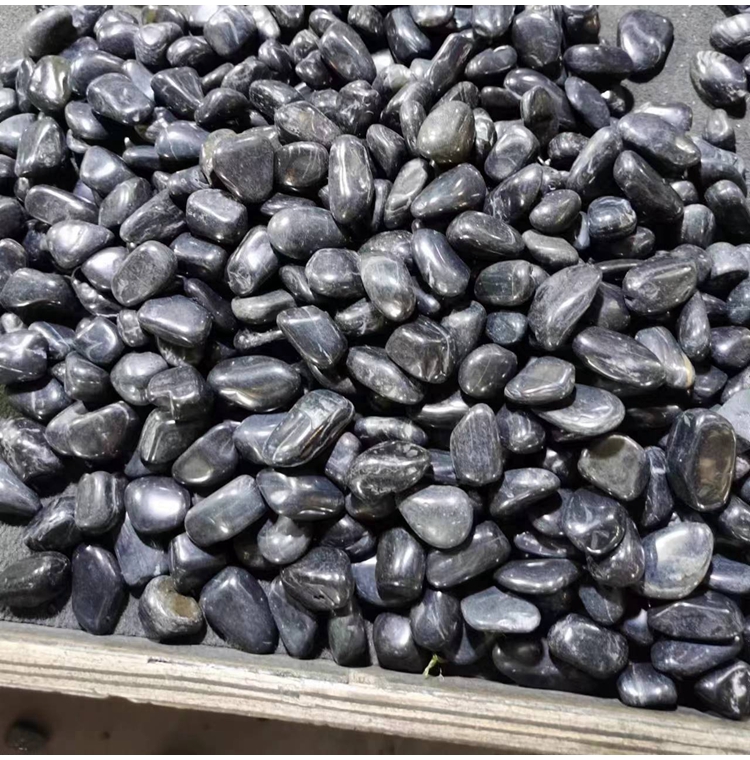 精品抛光5-8公分黑色鹅卵石 园林造景铺路装饰用雨花石批发 江石汇