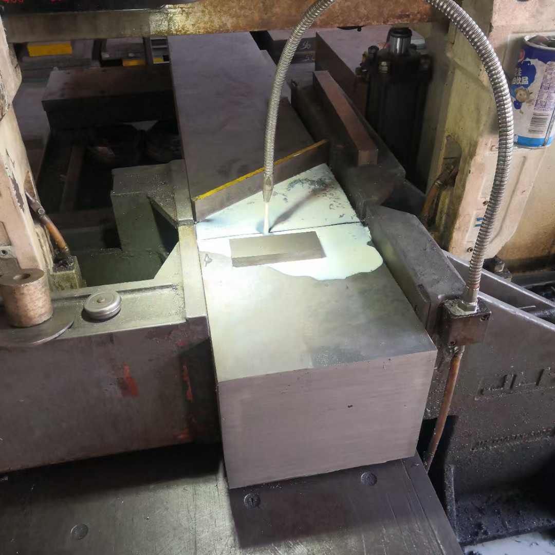KDA1S模具钢板材 日本高周波模具材料 圆钢 毛圆 可锯切