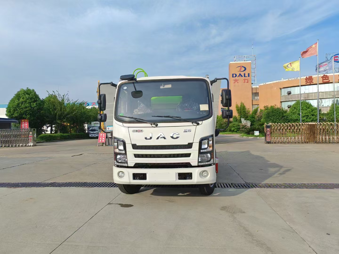 东风 节约燃油能源 满足环卫清洗垃圾运输 洗扫车