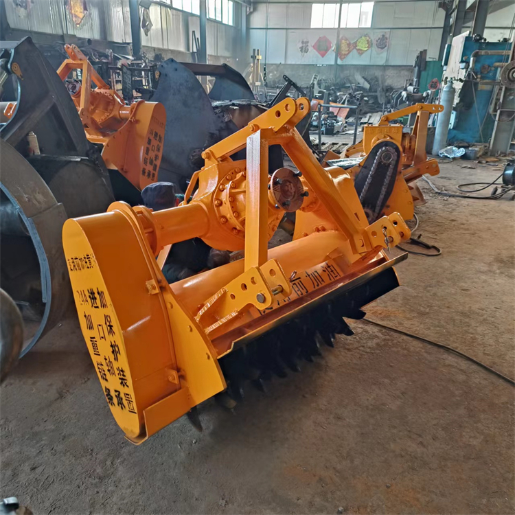 路面冷再生灰土拌合机 斯太尔后桥牵引式拌和机 修路用路拌机