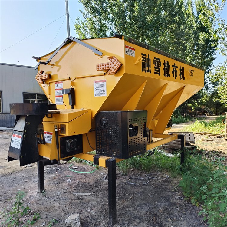 小型车载式融雪除雪机 市政工程道路除冰融雪车 道路清雪设备