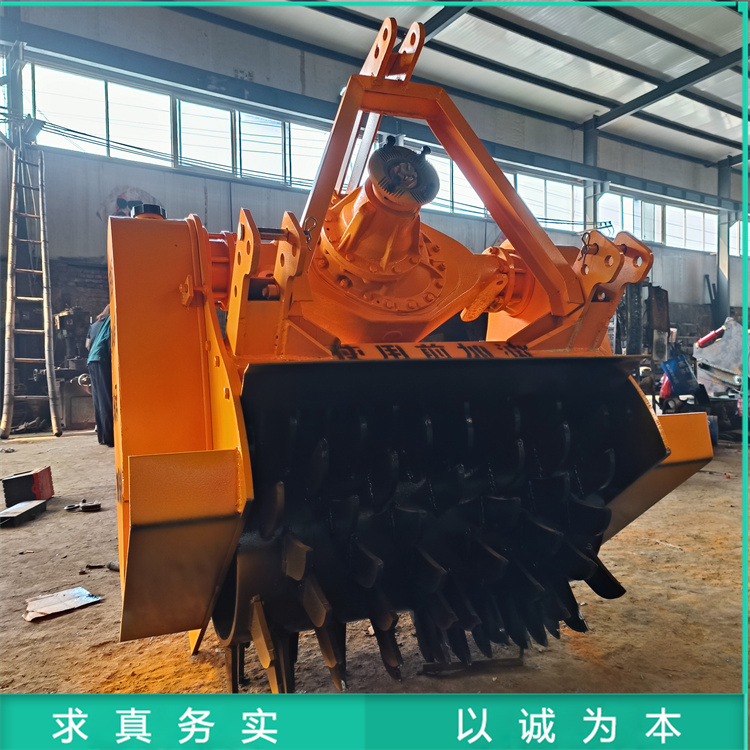 斯太尔撕碎机 牵引式树根粉碎机 果园干湿树墩木材破碎机