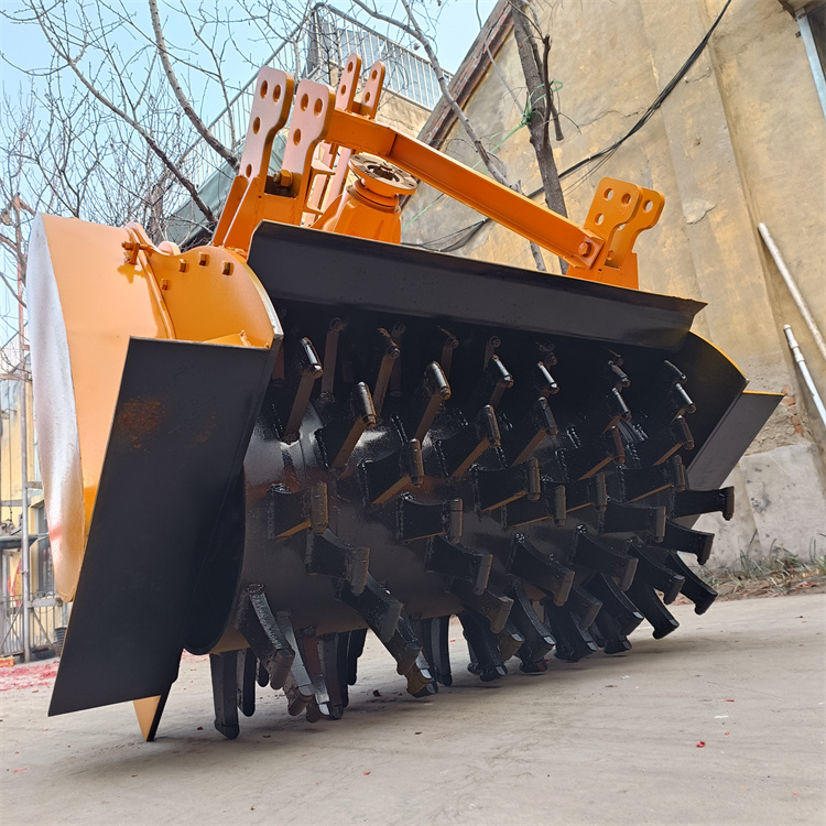 园林绿化树根撕碎机 全新差速器斯太尔后桥粉碎机 树墩破碎机