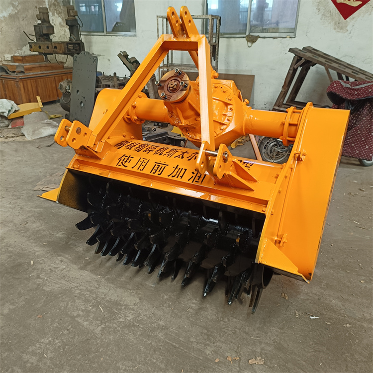 斯太尔后桥白皮松粉碎机 木墩树墩打碎机 宽度1米杨树打烂机