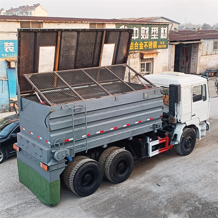 建筑工地用白灰撒布车 工程路面石灰撒布机 罐装水泥粉摊铺机